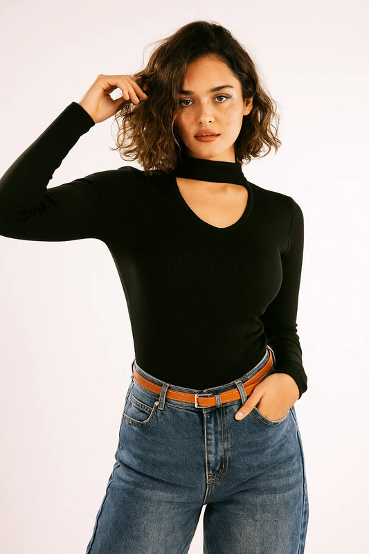 Chocker V-Neck Top